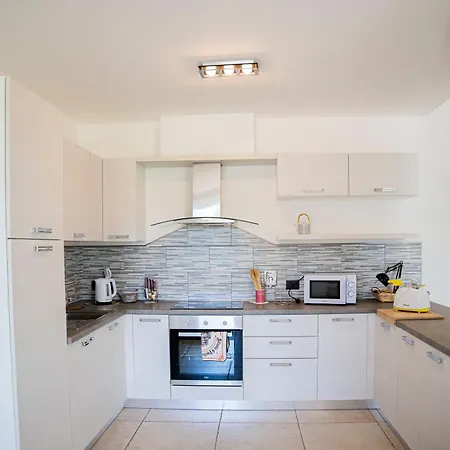 066 - Letizia, Elegante 3 Piscina E Natura, 10 Minuti Da Mare E Spiaggie Apartamento